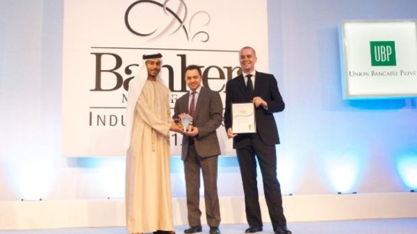 Dr. Adnan Chilwan, Deputy Chief Executive Officer, DIB receiving the award Dr. Adnan Chilwan, Deputy Chief Executive Officer, DIB receiving the award