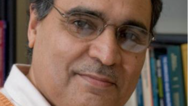 الدكتور أحمد المقرمد، المدير التنفيذي لمعهد قطر لبحوث الحوسبة
