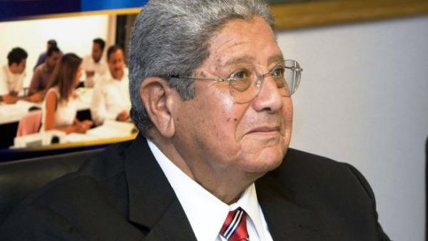 محمد عمر حفني، رئيس جامعة دبي
