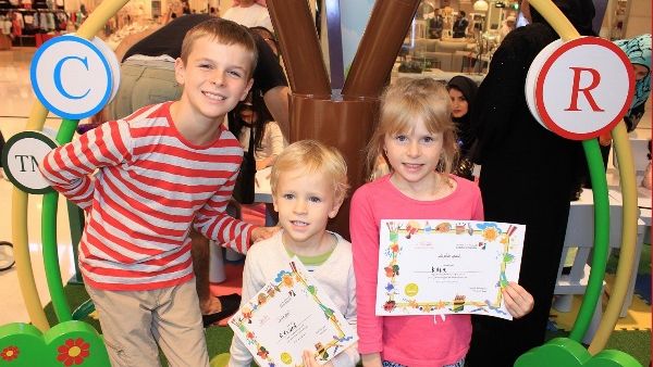 The workshop included varied activities, including a Spell n’ Win, Balloon binding, Puzzles, Photo Booth, Face Painting and drawing session.
