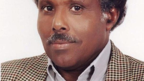 يحيى الحاج، الفائز بجائزة شخصية العام من مهرجان دبي لمسرح الشباب يحيى الحاج، الفائز بجائزة شخصية العام من مهرجان دبي لمسرح الشباب