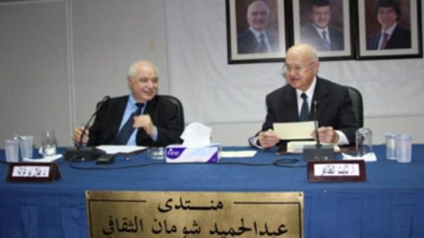 خلال المحاضرة