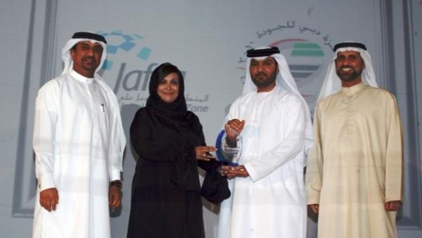 Salma Hareb, CEO of Economic Zones World thanked all employees involved in the process for their support and involvement honoured specific individuals and departments for their vital contributions