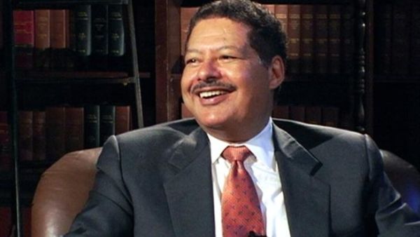 العالم المصري الحاصل على جائزة نوبل، الدكتور أحمد زويل