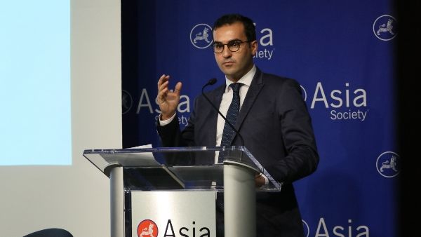 السيد إلياس فلفول، مدير إدارة تطوير السياسات والشراكات في مؤتمر القمة العالمي للابتكار في التعليم (تقدمة جمعية آسيا). السيد إلياس فلفول، مدير إدارة تطوير السياسات والشراكات في مؤتمر القمة العالمي للابتكار في التعليم (تقدمة جمعية آسيا).