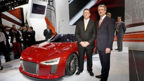 روبرت شتادلر، رئيس مجلس إدارة AUDI AG وجيف مانيرينغ، المدير الإداري لدى أودي الشرق الأوسط