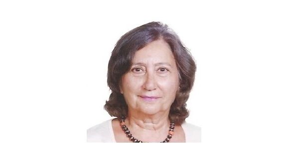 الدكتورة فريال غزّول أستاذ اللغة الإنجليزية والأدب المقارن بالجامعة الأمريكية بالقاهرة الدكتورة فريال غزّول أستاذ اللغة الإنجليزية والأدب المقارن بالجامعة الأمريكية بالقاهرة