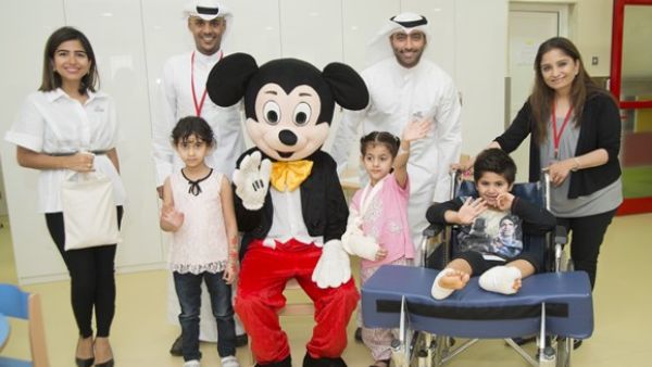 Gulf Bank staff volunteered their time to visit children in seven hospitals over the course of one week. 