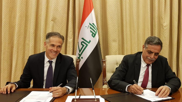 The POC was signed by Minister Qasim Al Fahdawi, Iraq’s Minister of Electricity, and Joseph Anis, President & CEO of GE’s Power Services in Africa, South Asia and the Middle East. The POC was signed by Minister Qasim Al Fahdawi, Iraq’s Minister of Electricity, and Joseph Anis, President & CEO of GE’s Power Services in Africa, South Asia and the Middle East.