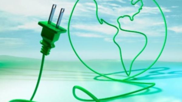 يرى بعض الخبراء أن دول منطقة مجلس التعاون الخليجي يمكنها توفير حوالي 400 مليون دولار و5,1 ميجا طن من انبعاثات ثاني أكسيد الكربون سنوياً من خلال التحول إلى استخدام تقنية الإضاءة DEL الخضراء 