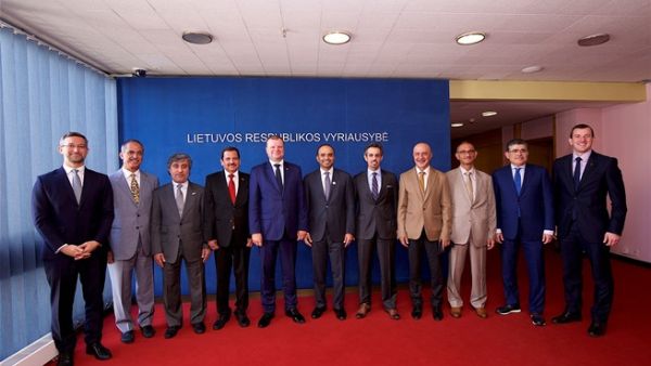 During the meeting, H.E. Skvernelis spoke about Lithuania’s plans to expand infrastructure at its airports and ports.