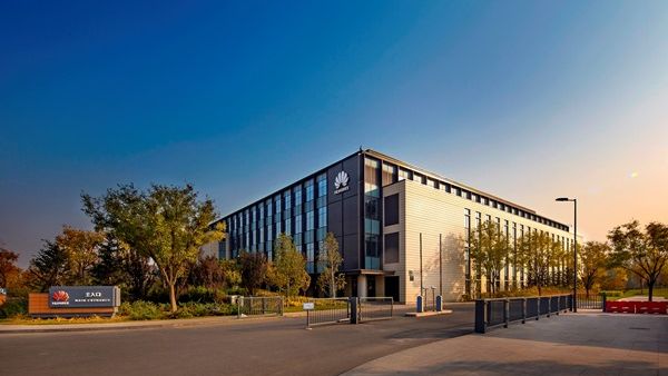 Huawei had filed 64,091 patent applications in China and 48,758 applications outside of China. Huawei had filed 64,091 patent applications in China and 48,758 applications outside of China.