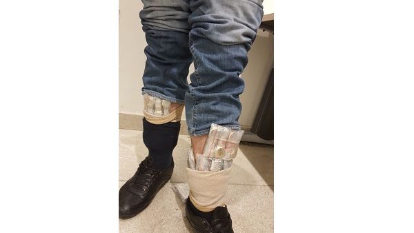 Inspectors of Passenger Operations Department became suspicious about the man’s behavior and carefully monitored him till he arrived at the customs zone. 
