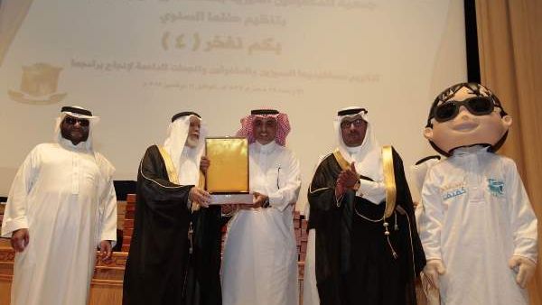 عضو مجلس الشورى د.ناصر الموسى يكرم بنك الجزيرة بحضور الدكتور فهد العليان المدير التنفيذي لبرامج خدمة المجتمع والإعلامي محمد الشهري