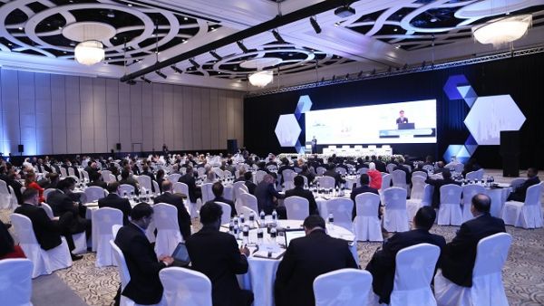 A prestigious line-up of speakers will share their expertise in a series of keynote addresses. 