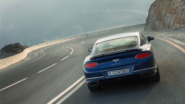 حصلت سيارة Continental GT الجديدة على 19 جائزة من مجموعة واسعة من المطبوعات البارزة حول العالم