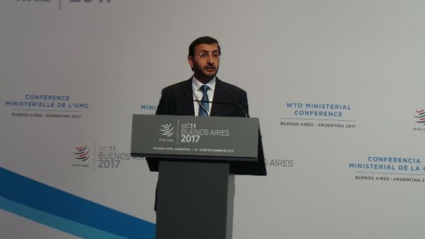 سعادة عبدالله آل صالح وكيل وزارة الاقتصاد لشؤون التجارة الخارجية والصناعة سعادة عبدالله آل صالح وكيل وزارة الاقتصاد لشؤون التجارة الخارجية والصناعة