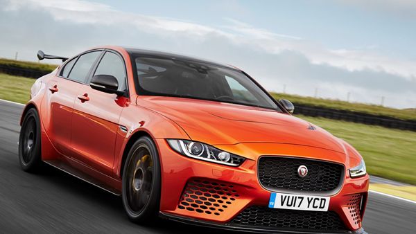 Jaguar XE