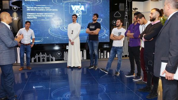 حظي الطلاب بفرصة متميزة للقيام بجولة حصرية في مركز Visa للابتكار في دبي.