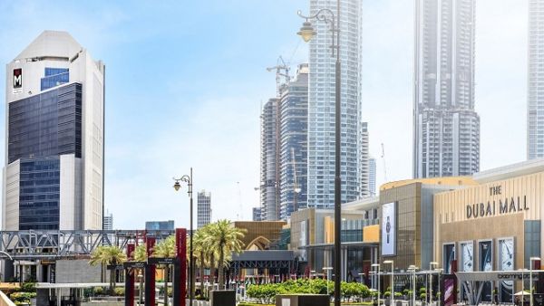 Enjoy a swim and splash with bespoke views of the Dubai skyline, and create long-lasting memories with friends and loved ones.