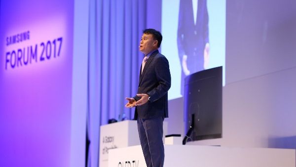 Mr. Choong Ro Lee, President of MENA, Samsung Electronics