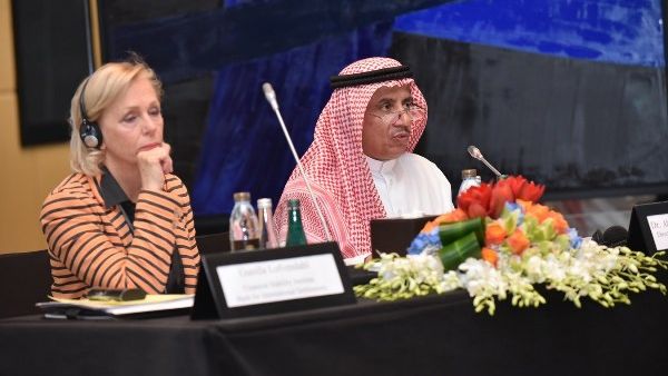 خلال الحدث