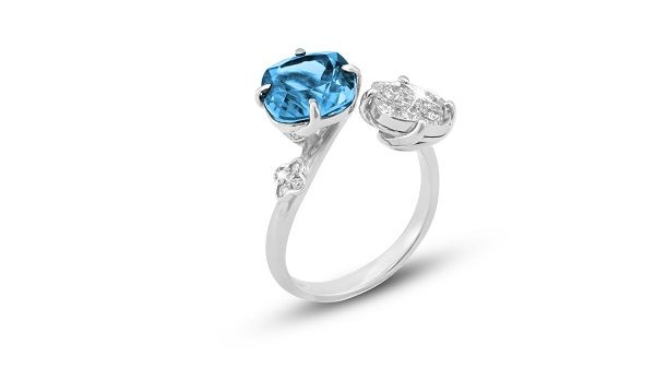 Nouf Blue Topaz بالماس الأزرق من مجوهرات الليالي