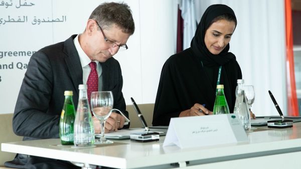 خلال توقيع الاتفاقية خلال توقيع الاتفاقية