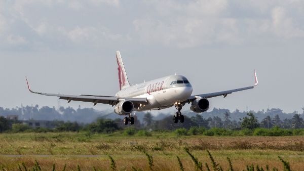 Qatar Airways took a minority stake in leading U.S private aviation company JetSuite and its sibling company, JetSuiteX. 