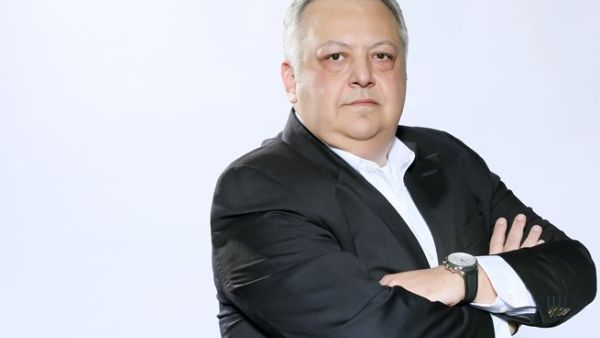 السيد رامز دندن المدير التقني لدى الشركة في منطقة الخليج.