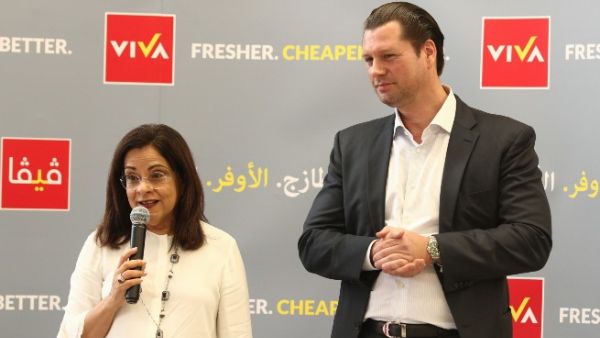Renuka Jagtiani, Landmark Chairwoman and CEO, with Georg J. Fischer, Viva CEO.