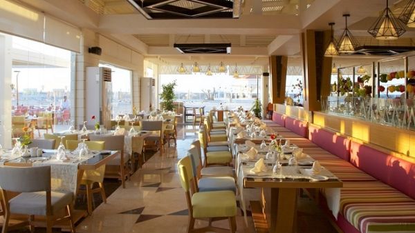 Rixos Alamein extends to a series of dining and beverage offerings, showcasing the best of globally inspired cuisines which includes Turkish, Lebanese and Mediterranean fare.