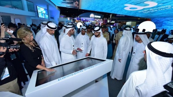 سيتم تعريف زوار المنصة بأحدث المفاهيم التي طورتها الشركة لدعم التحول الذكي الذي تشهده الدولة عبر كافة مجالاتها. سيتم تعريف زوار المنصة بأحدث المفاهيم التي طورتها الشركة لدعم التحول الذكي الذي تشهده الدولة عبر كافة مجالاتها.