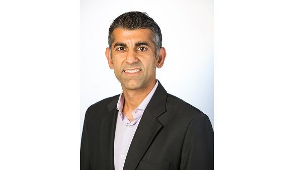 سوميت داوان، نائب أول للرئيس والمدير العام لحوسبة المستخدم النهائي لدى في إم وير