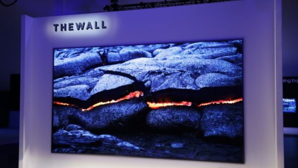 Samsung’s “The Wall,” a 146-inch modular TV with MicroLED technology delivers incredible definition, without restrictions to size, resolution or form. 