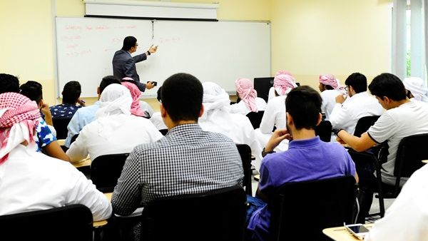 خلال الحدث