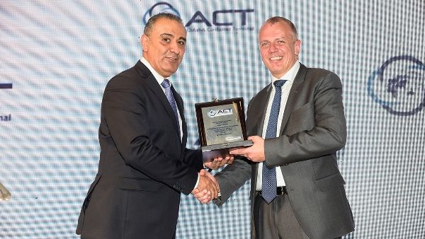 ويذكر بأن ميناء حاويات العقبة يعتبر مشروعاً مشتركاً بين شركة "إي بي إم APM" لمحطات الحاويات الدولية وشركة تطوير العقبة، وذلك بموجب اتفاقية شراكة وقعت بين الطرفين في عام 2006 وتستمر لمدة 25 عاماً.