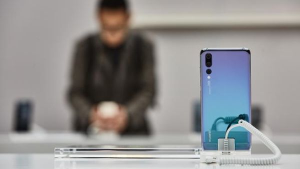 The new “Huawei P20 Pro” is considered the first smartphone in the world with a triple-lens camera.