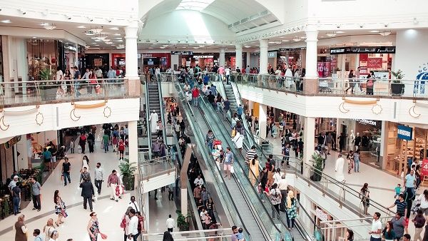Mall of the Emirates. Mall of the Emirates.