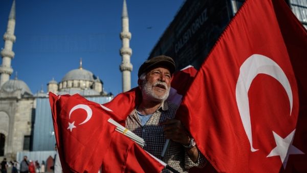 Turkey is raising its minimum wage by 14.5 percent as of January 1. (AFP)