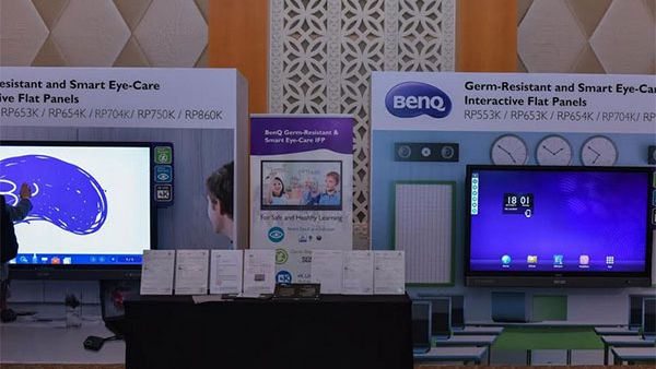 The interactive solutions contain features that helps prevent eye-strain, fatigue and reduce the transmission of germs by touch.
The interactive solutions contain features that helps prevent eye-strain, fatigue and reduce the transmission of germs by touch.