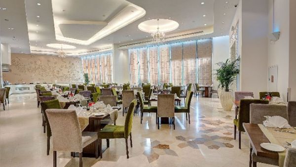 Crystal Restaurant, located on the Hotel’s ground floor will host a delightful daily iftar buffet featuring a selection of traditional Arabic delicacies, authentic Emirati and international cuisine.