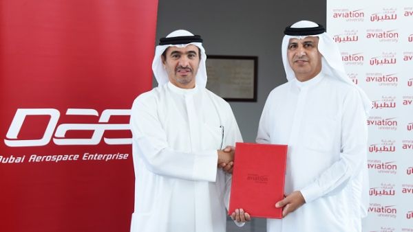 The MoU was signed by Mr. Khalifa AlDaboos, Managing Director of DAE and Prof. Dr. Ahmad Al Ali, Vice Chancellor of EAU at the University in Academic City, Dubai.
