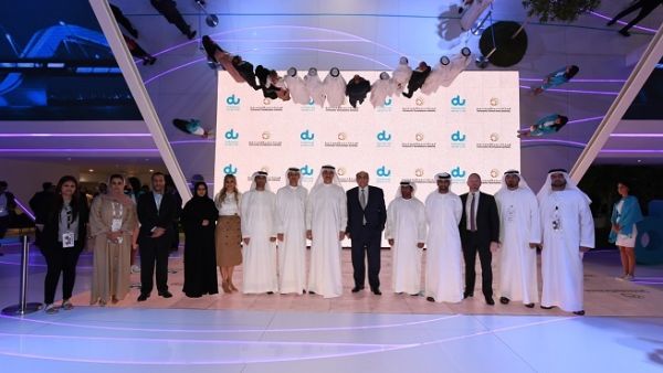 يسعى فريق تكنولوجيا المعلومات في هيئة تنمية المجتمع إلى تطوير لوحات تحكم متعددة تسهل عملية اتخاذ القرارات بسرعة وكفاءة عالية. 