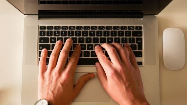 To have a successful job application, you need to put in your 100%. (Pexels)