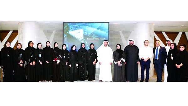 الغرفة تهدف من خلال إطلاق برامج التوطين والتدريب السنوية إلى توفير تجربة مهنية غنية للطلبة المواطنين في بيئة عمل الغرفة المتنوعة. (البيان)
