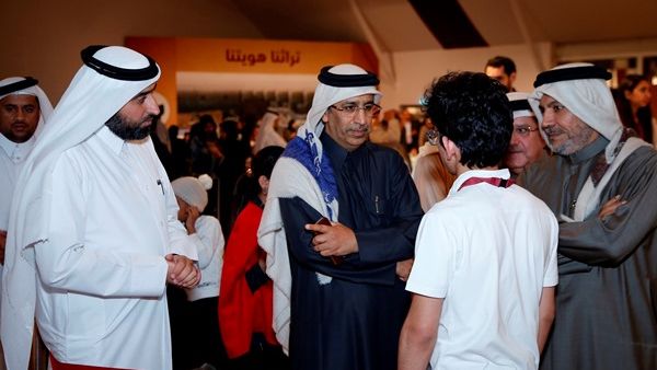 سعادة الدكتور حسن بن لحدان الحسن المهندي، وزير العدل، أثناء زيارته لخيمة مؤسسة قطر في درب الساعي سعادة الدكتور حسن بن لحدان الحسن المهندي، وزير العدل، أثناء زيارته لخيمة مؤسسة قطر في درب الساعي