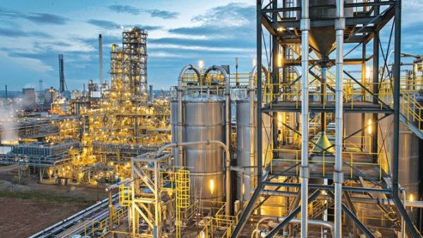 Today SABIC’s chemical operations embrace the world, with plants in Geleen, in the Netherlands, and Yanbu in Saudi Arabia, but its striking headquarters are still in Riyadh. (Arab News)