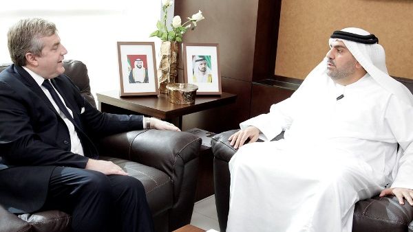 وكيل وزارة الصحة يحث مع السفير الفرنسي تعزيز التعاون الصحي