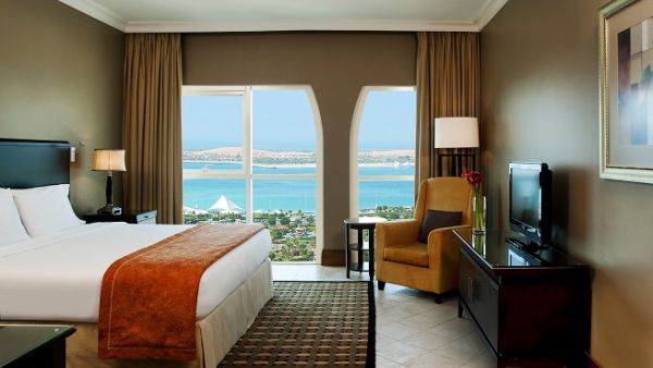 Sheraton Khalidiya Hotel, Abu Dhabi enjoys the luxury of being a few steps away from the liveliest business, recreation and shopping destinations. Sheraton Khalidiya Hotel, Abu Dhabi enjoys the luxury of being a few steps away from the liveliest business, recreation and shopping destinations.
